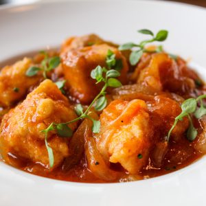 Bonito del norte encebollado